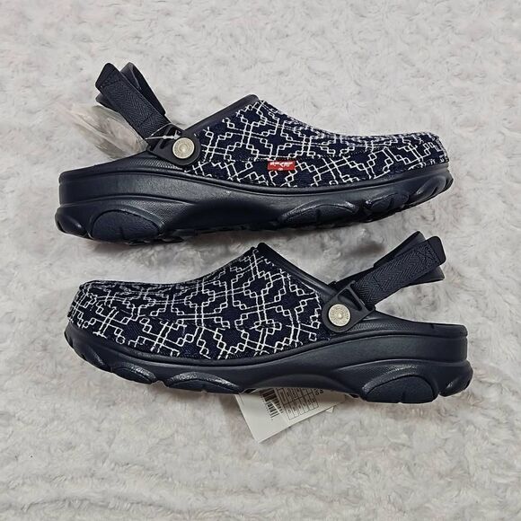 LEVI'S X CROCS ALL TERRAIN CLOG men's 12 with 3 Collectable Jibbitz Charms Inclu